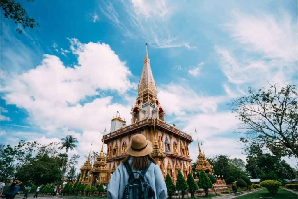 solo travel thailand reddit